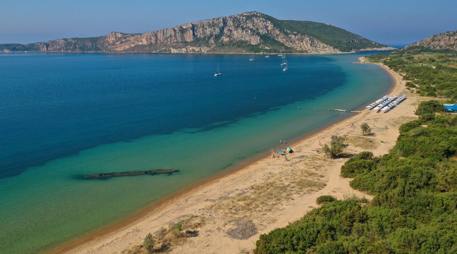 Παραλία Χρυσή Ακτή – Ντιβάρι