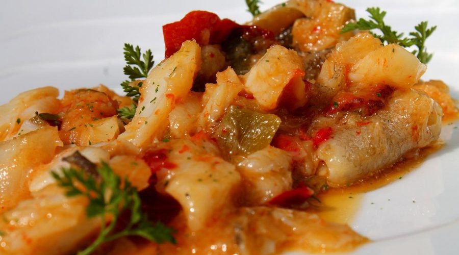 Bakaliaros Tsiladia (Salted Cod in Tomato Sauce)